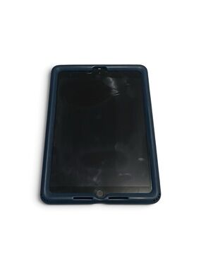Apple IPad 8th Generation 32GB Silver + Blue Poetic Case Tablet Electronic